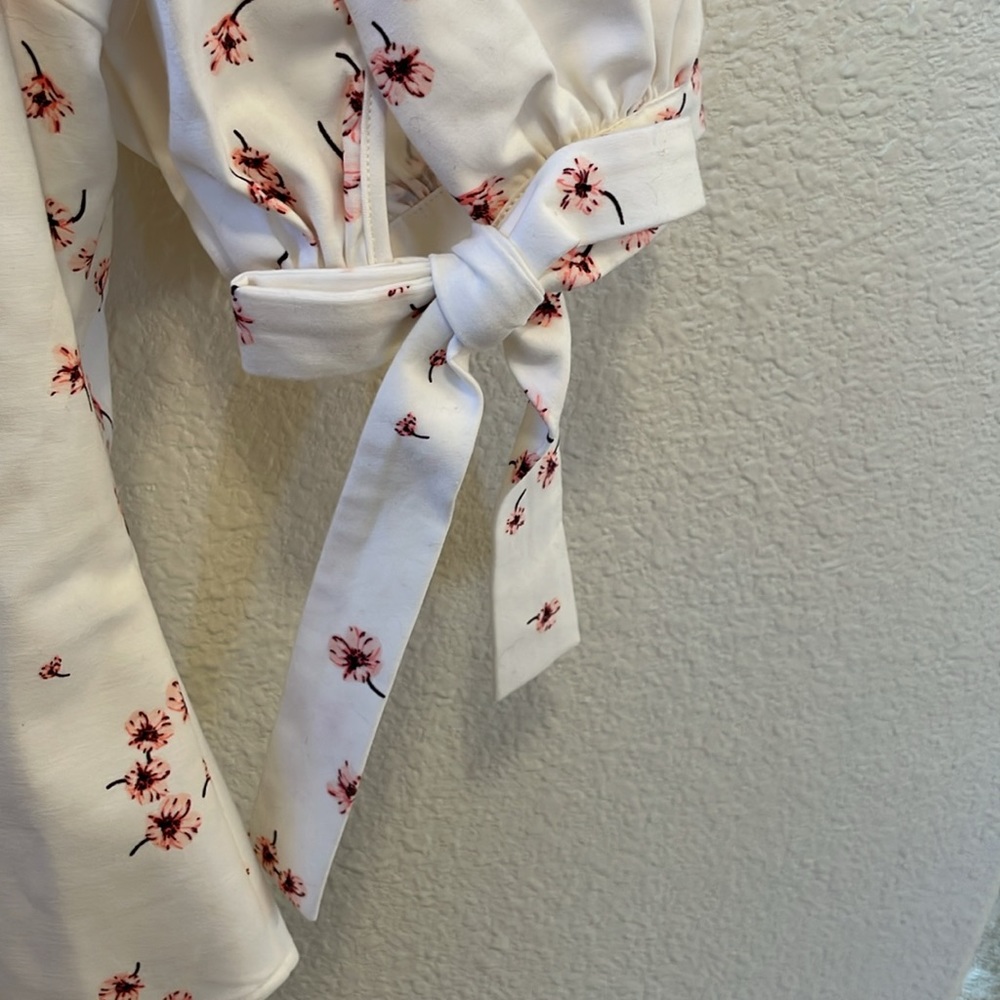 CeCe Blouse - off shoulder size S - Picture 3 of 8